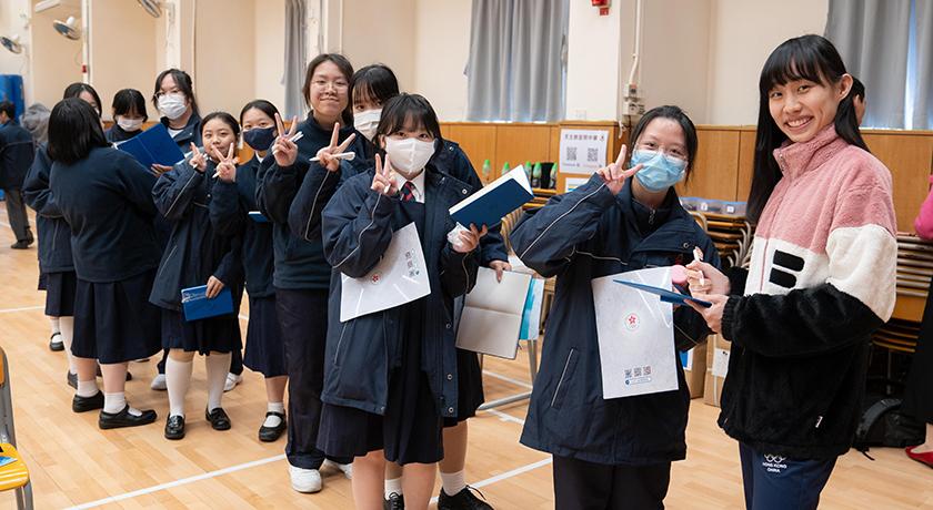 港隊壁球運動員何子樂小姐與學生交流1